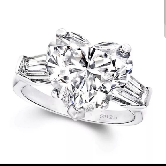 ❤️NEW HEART SHAPE RING 925 STERLING SILVER ❤ - Picture 7 of 7